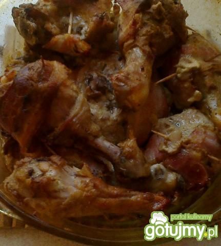 Uda kurczaka w boczku Uda kurczaka w boczku