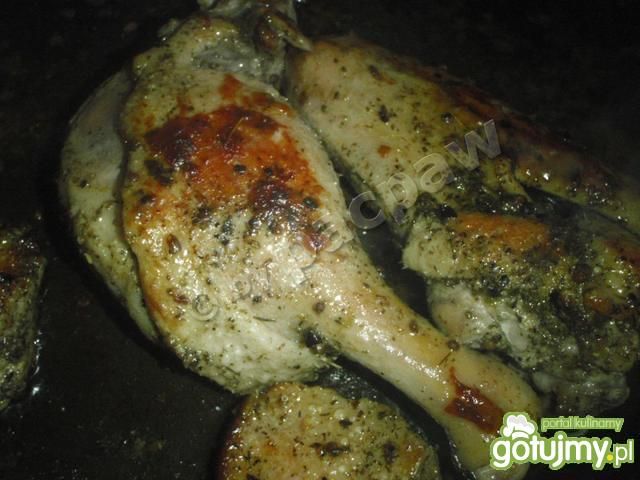 Udka kacze w sosie jałowcowo-cząberowym 