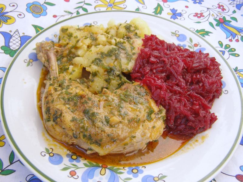 Udka kurczaka w sosie pietruszkowym na obiad