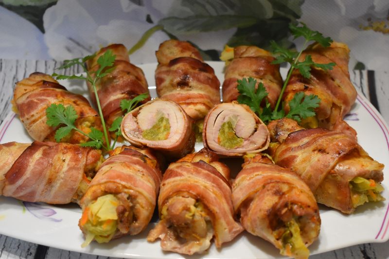 Udka pieczone z młodą kapustką Udka pieczone z młodą kapustką