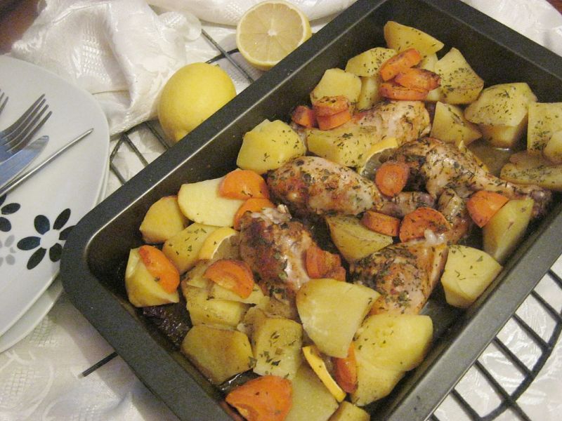Udka pieczone z ziemniakami w cytrynie Udka pieczone z ziemniakami w cytrynie