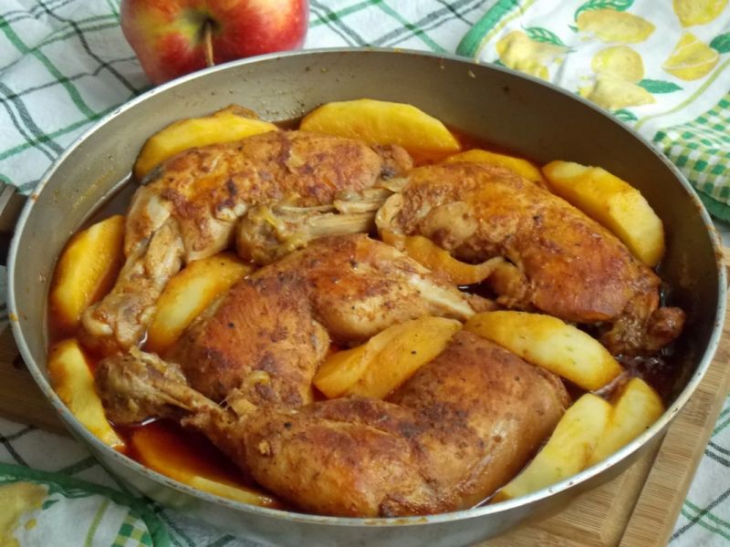 Udka z jabłkami Udka z jabłkami