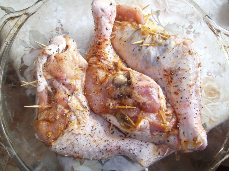 Udka z kurczaka faszerowane pieczarkami