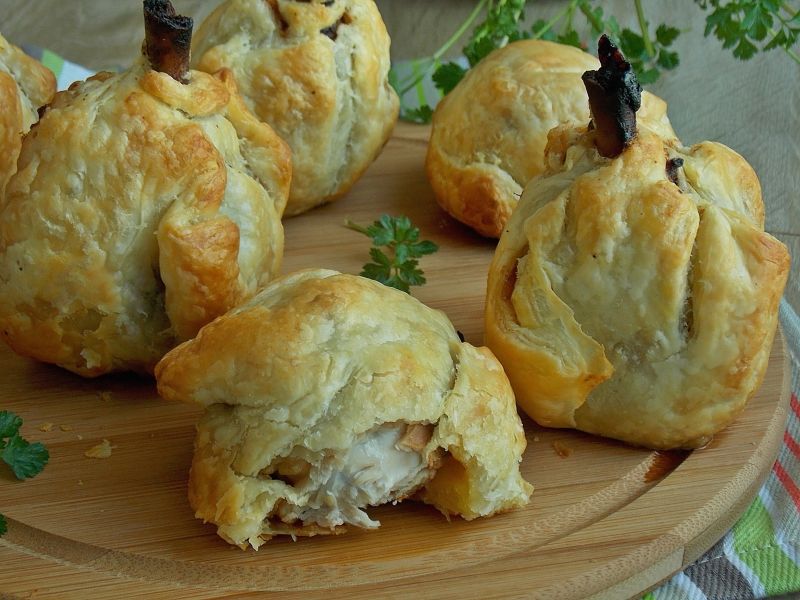 Udka z kurczaka w cieście francuskim 