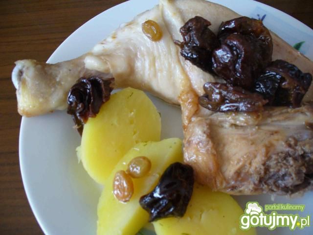 Udka z kurczaka w śliwkach
