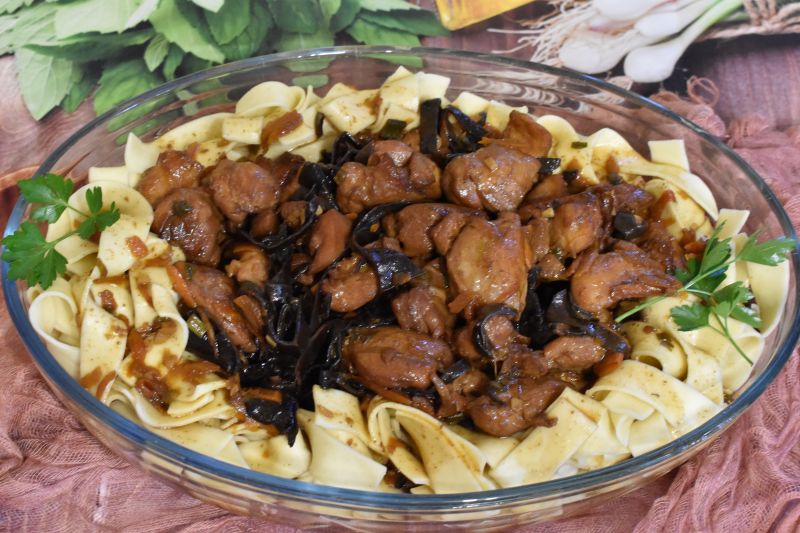 Udka z kurczaka z Tagliatelle