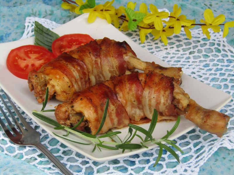Udka z kurczaka zawijane boczku