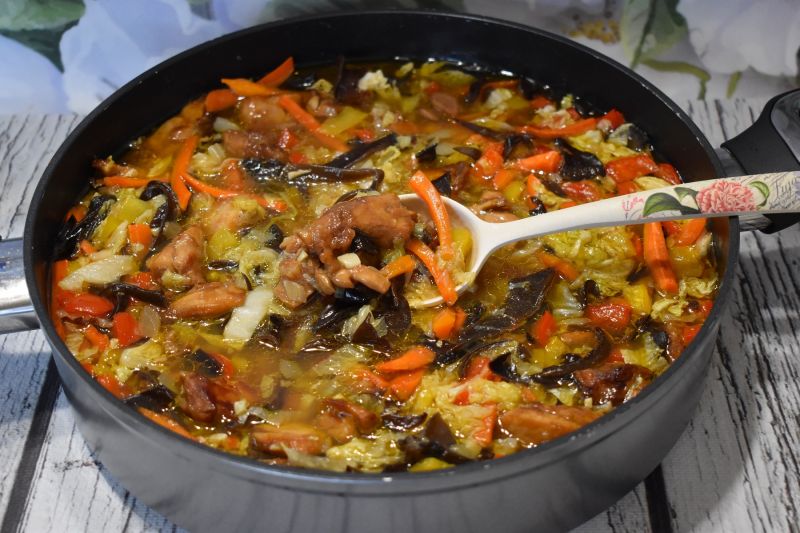 Udka z warzywami w pysznym sosie