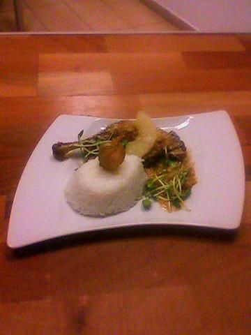 Udko z kaczki z curry i ananasem 