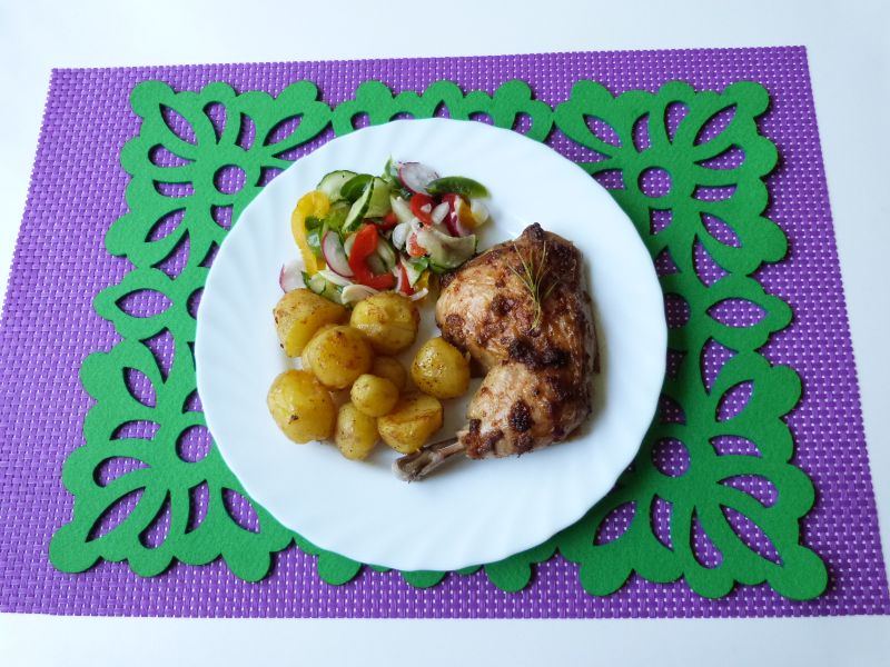 Udko z kurczaka z rozmarynem i czosnkiem