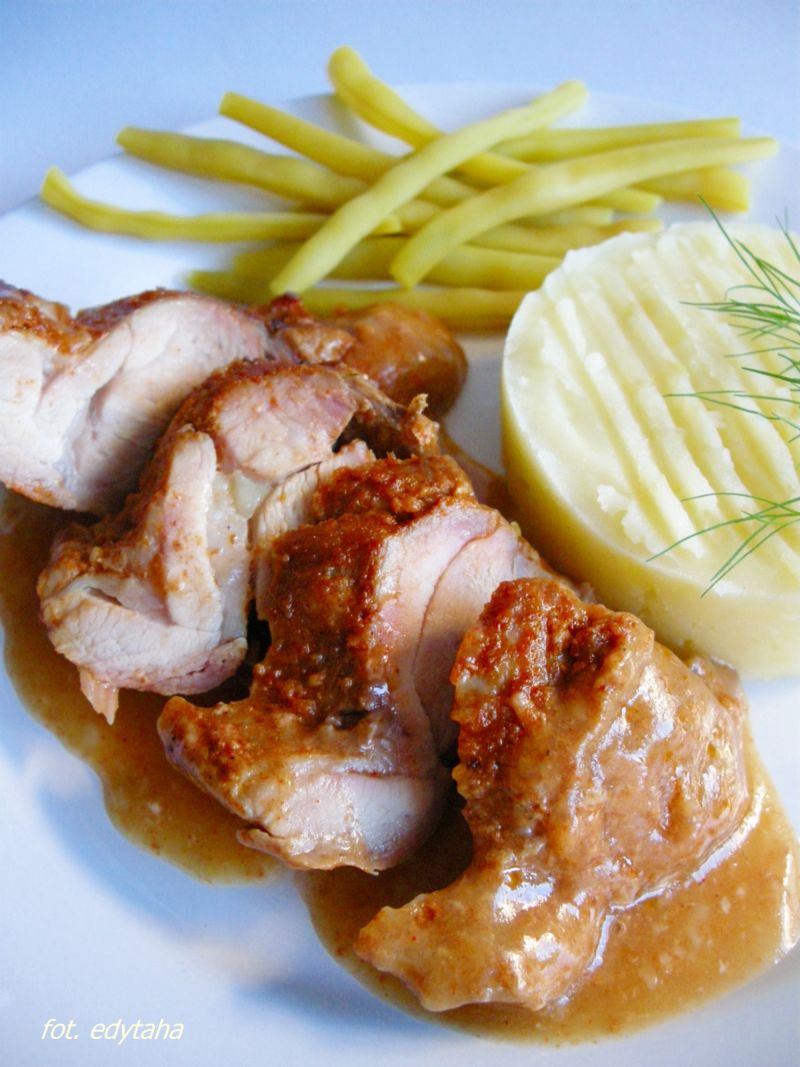 Udziec indyczy w sosie miodowo paprykowym