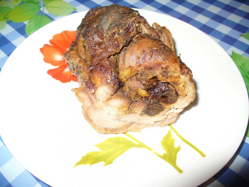 Udziec z indyka ze śliwką