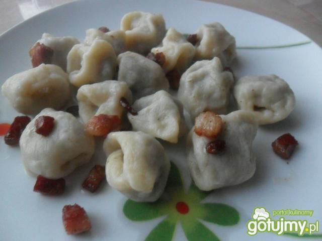 Uszka z kapustą, grzybami i mięsem Uszka z kapustą, grzybami i mięsem