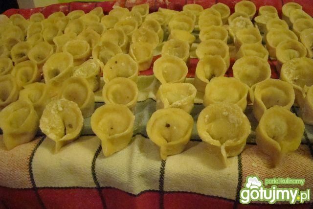 Uszka z pieczarkami świąteczne Uszka z pieczarkami świąteczne