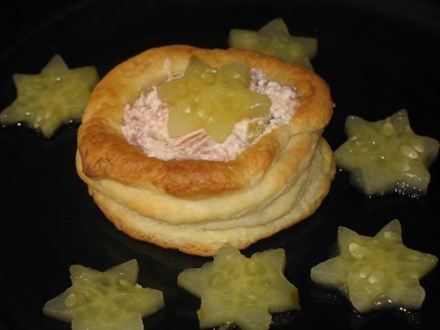 Vol- au- vent z farszem łososiowym Vol- au- vent z farszem łososiowym
