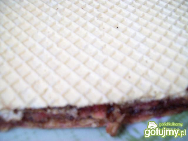 Wafel przekładany dżemem i masą 