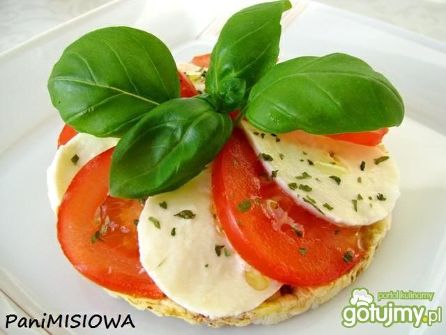 Wafle kukurydziane w stylu Caprese Wafle kukurydziane w stylu Caprese