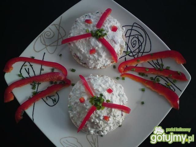 Wafle z serową nutką. Wafle z serową nutką.