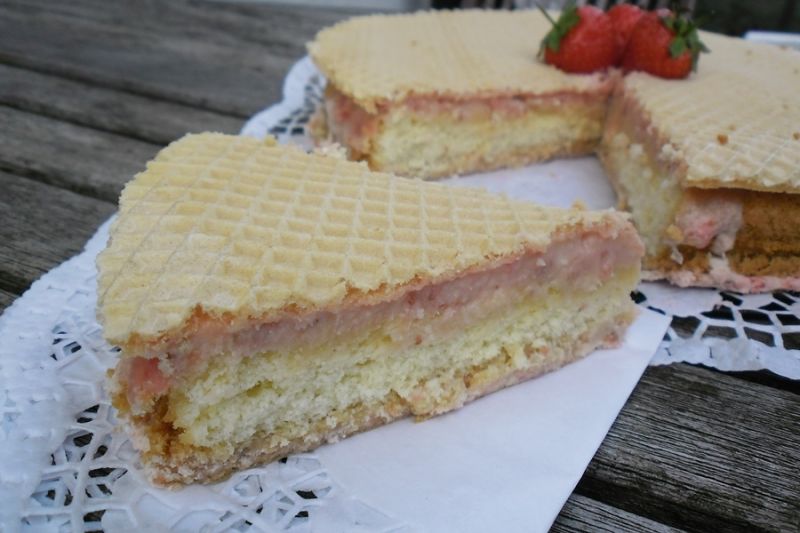 Waflowo-biszkoptowy torcik