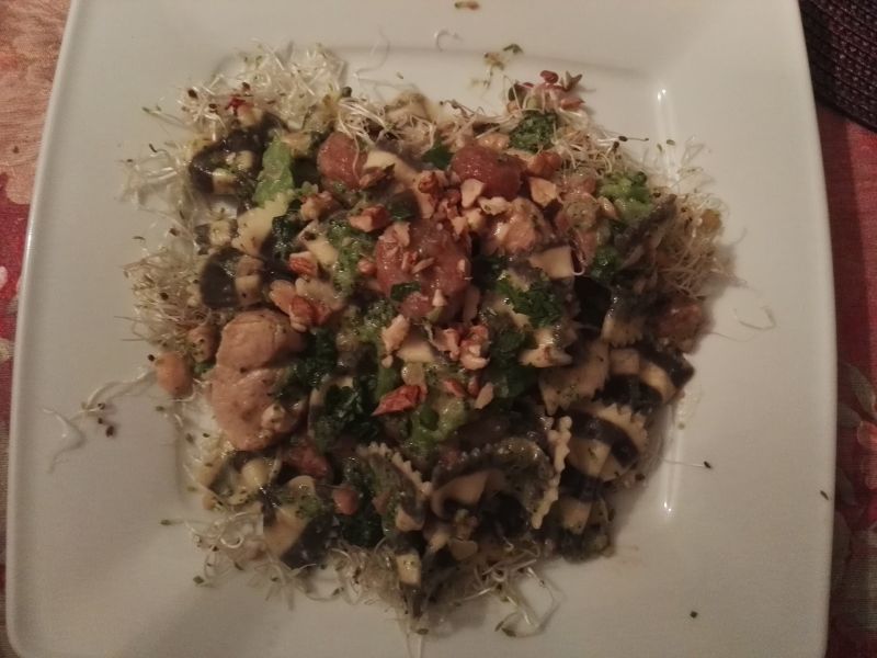 Walentykowa pasta z kurczakiem i kasztanami Walentykowa pasta z kurczakiem i kasztanami