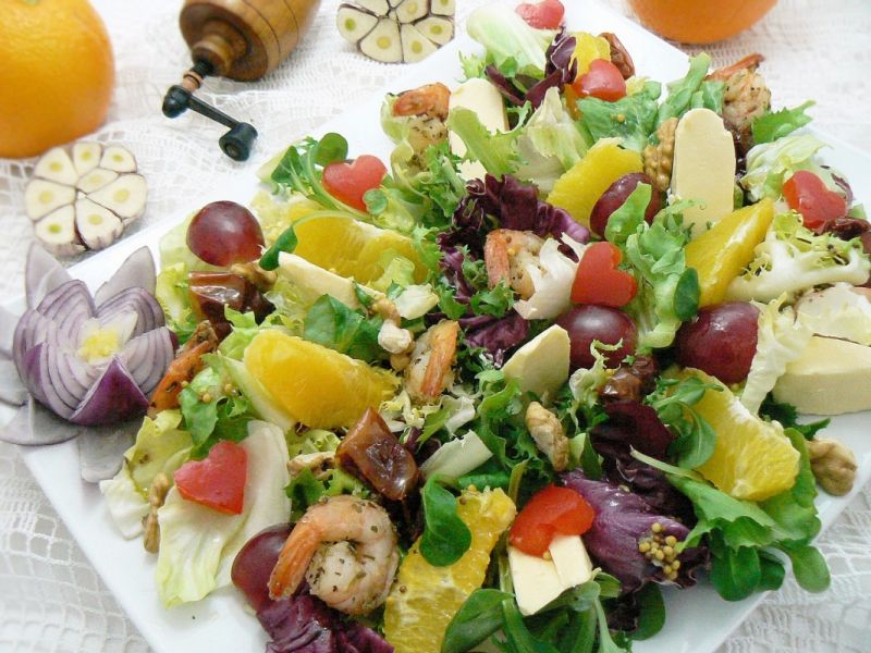 Walentynkowa sałatka z krewetkami 