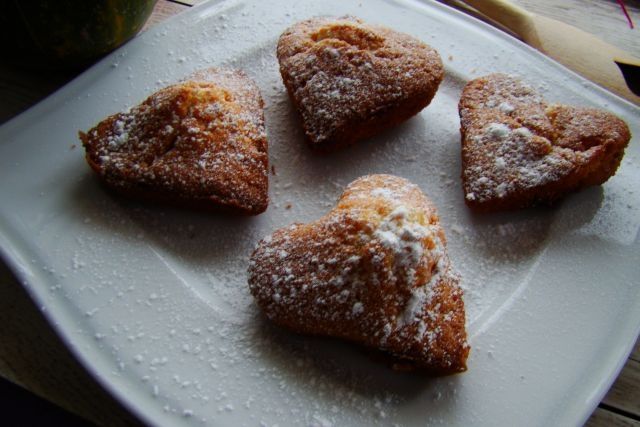 Walentynkowe serduszka z czekoladą  Walentynkowe serduszka z czekoladą