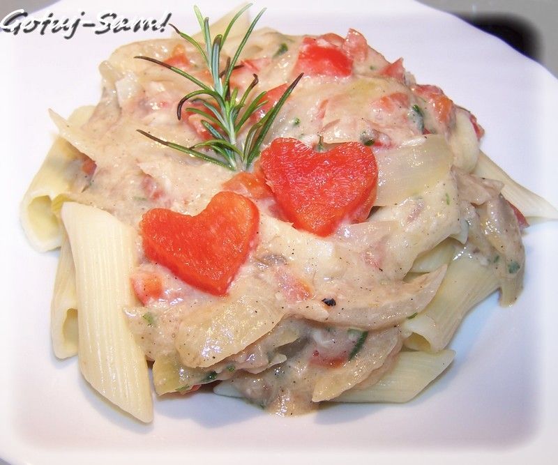 Walentynkowy makaron z rybą wędzoną