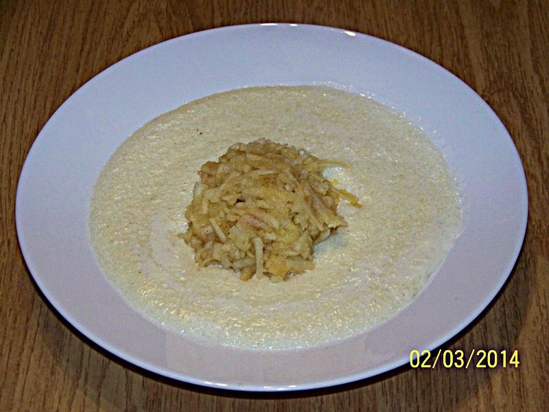 Waniliowa kaszka manna z jabłkami