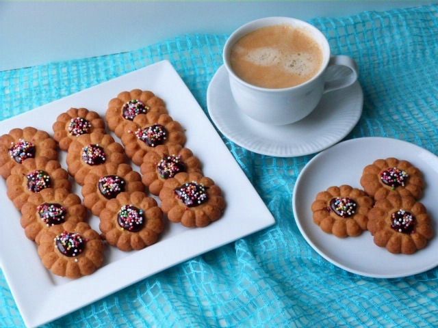 Waniliowe ciasteczka wyciskane z maszynki