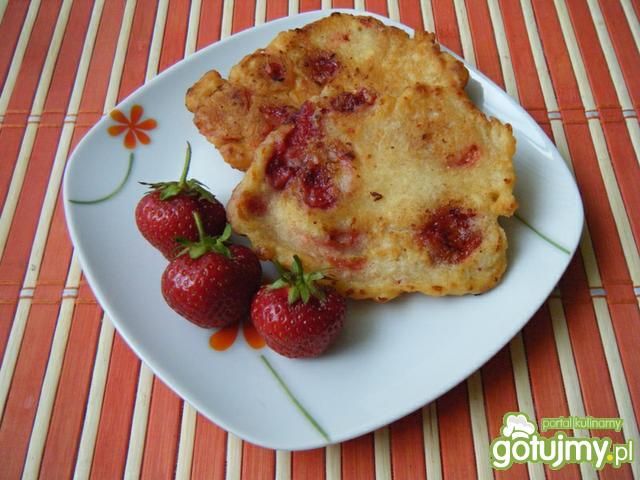 Waniliowe racuchy z truskawkami Waniliowe racuchy z truskawkami