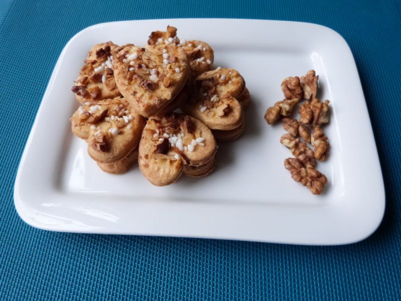 Waniliowe serduszka z orzechami Waniliowe serduszka z orzechami