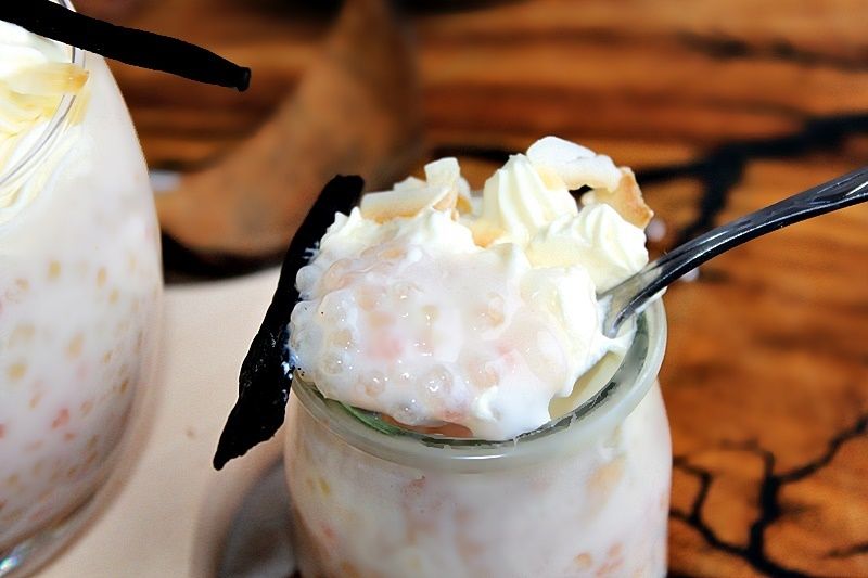 Waniliowo-kokosowy pudding z perełek tapioki Waniliowo-kokosowy pudding z perełek tapioki