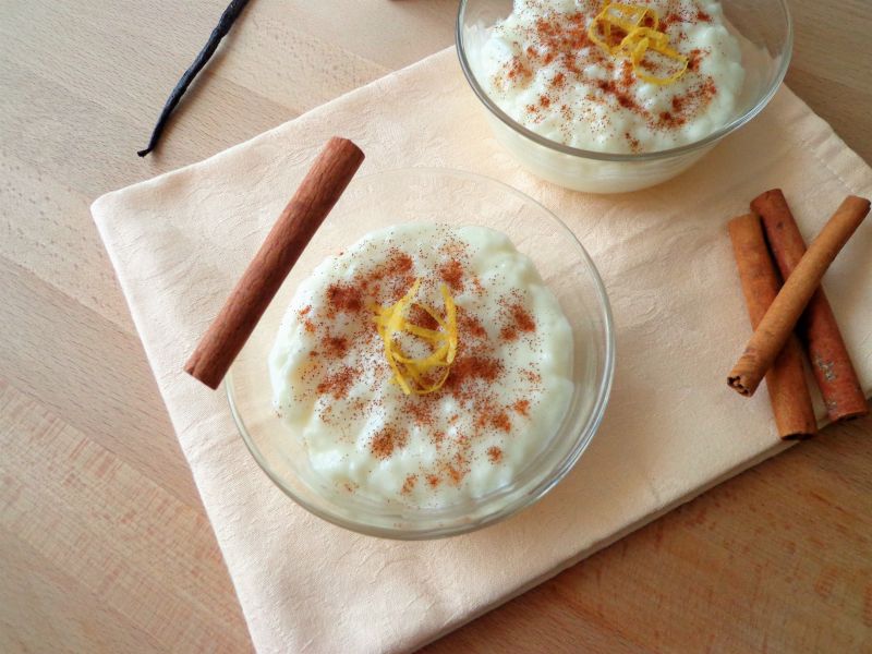 Waniliowy ryż na mleku z nutką cynamonu Waniliowy ryż na mleku z nutką cynamonu