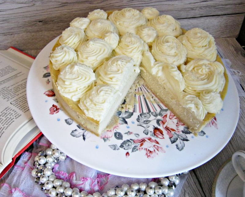 Waniliowy sernik z ganache z białą czekoladą Waniliowy sernik z ganache z białą czekoladą