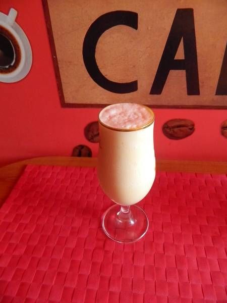 Waniliowy shake lodowy Waniliowy shake lodowy