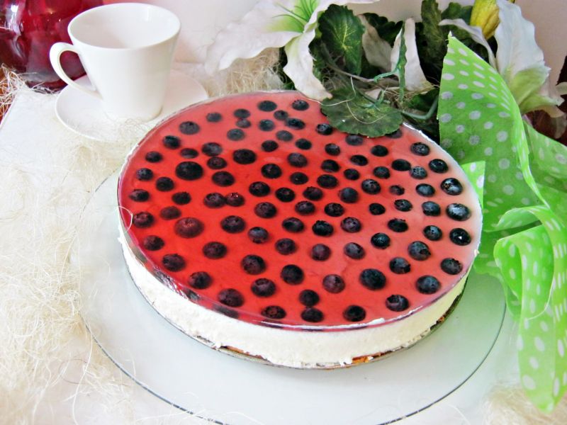 Waniliowy torcik z borówkami