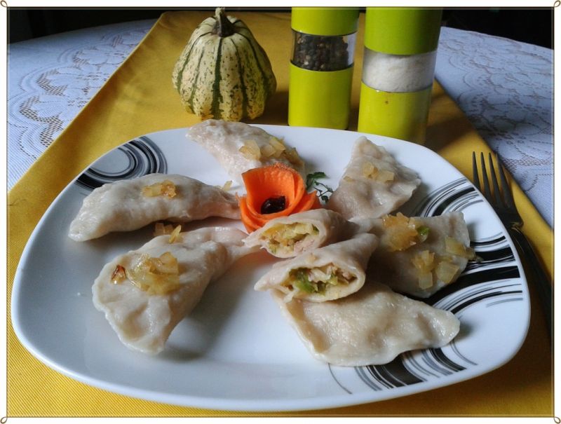 Wariacja na temat pierogów konrwalijskich Wariacja na temat pierogów konrwalijskich