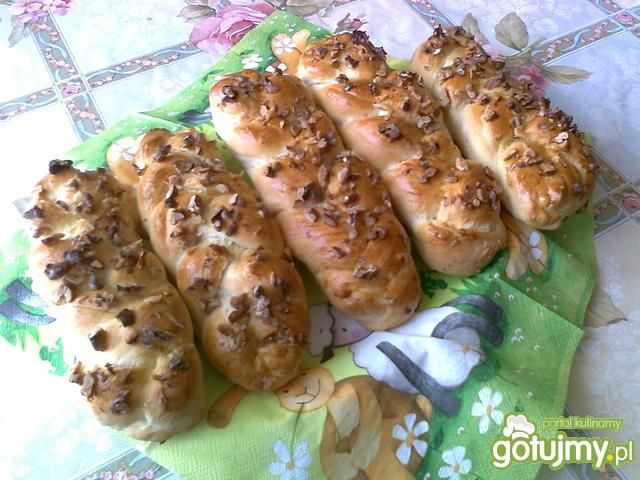 Warkocze z orzechami