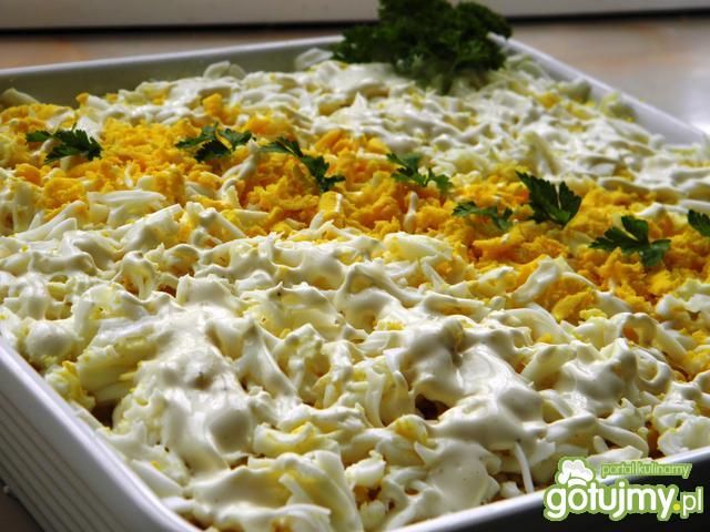 Warstwowa sałatka śledziowa 5