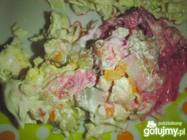 Warstwowa sałatka ze śledziem 