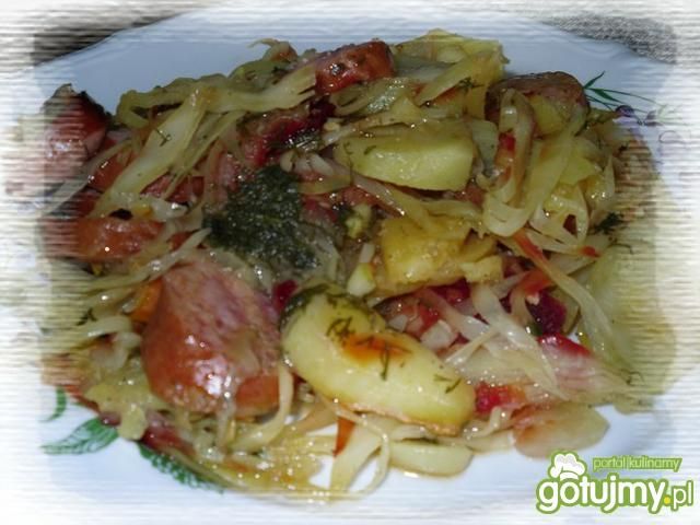 Warzywa duszone z kiełbasą