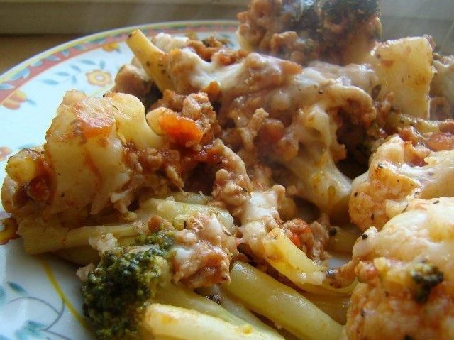 Warzywa zapiekane z sosem bolognese  Warzywa zapiekane z sosem bolognese