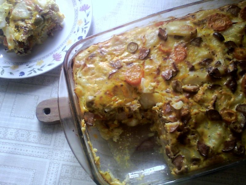 Warzywna fritata z kiełbasą  Warzywna fritata z kiełbasą