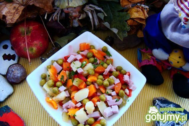 Warzywna z sosikiem czosnkowym  Warzywna z sosikiem czosnkowym