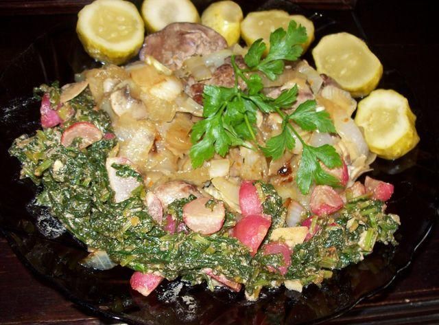 Wątróbka drobiowa z cebulą i pieczarkami Wątróbka drobiowa z cebulą i pieczarkami