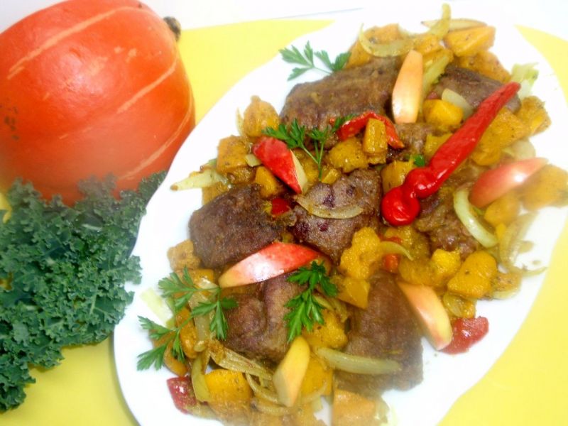 Wątróbka drobiowa  z dynią