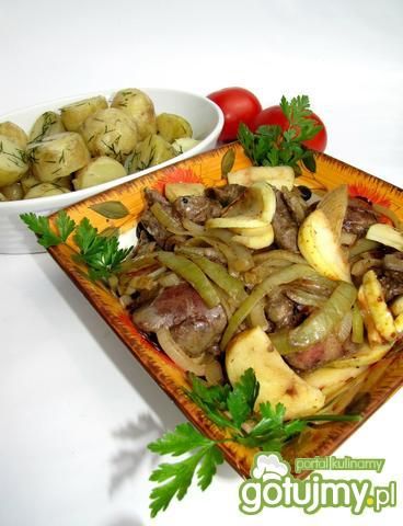 Wątróbka drobiowa z jabłkiem