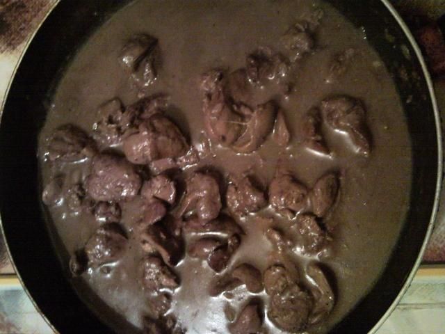 Wątróbka drobiowa z sosikiem