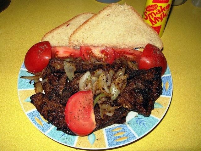 Wątróbka smażona z cebulką Wątróbka smażona z cebulką