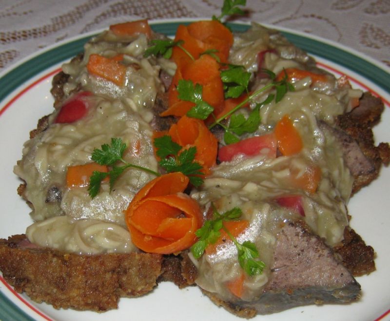 Wątróbka w pieczarkowym sosie